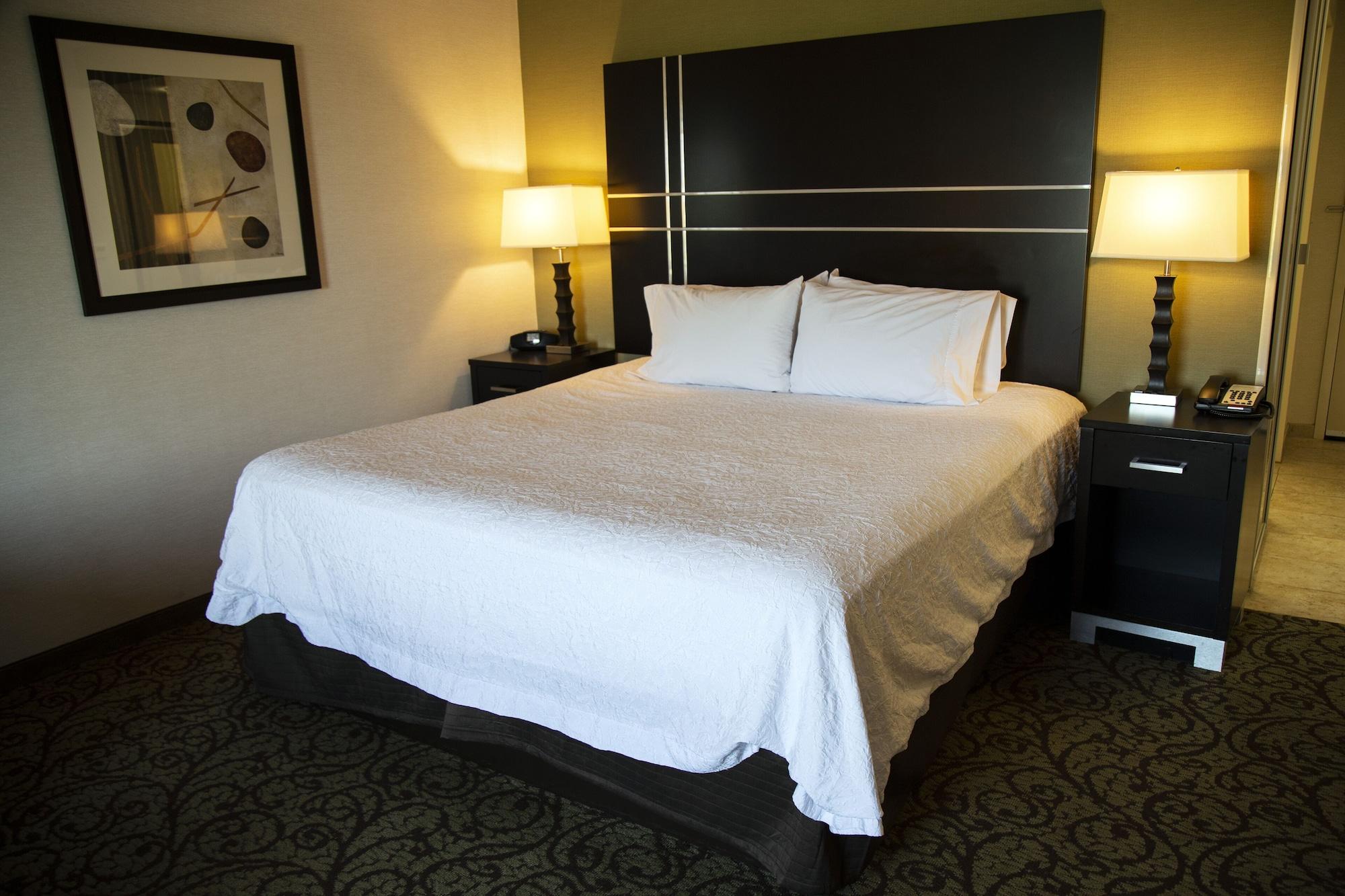 Hampton Inn & Suites Sharon West Middlesex Exteriör bild