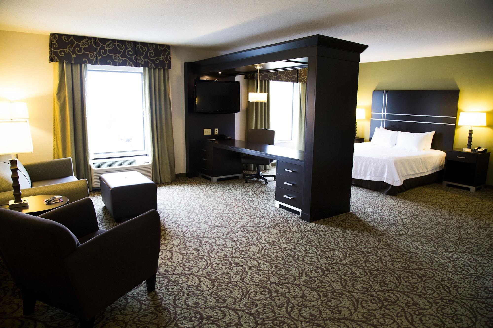Hampton Inn & Suites Sharon West Middlesex Exteriör bild