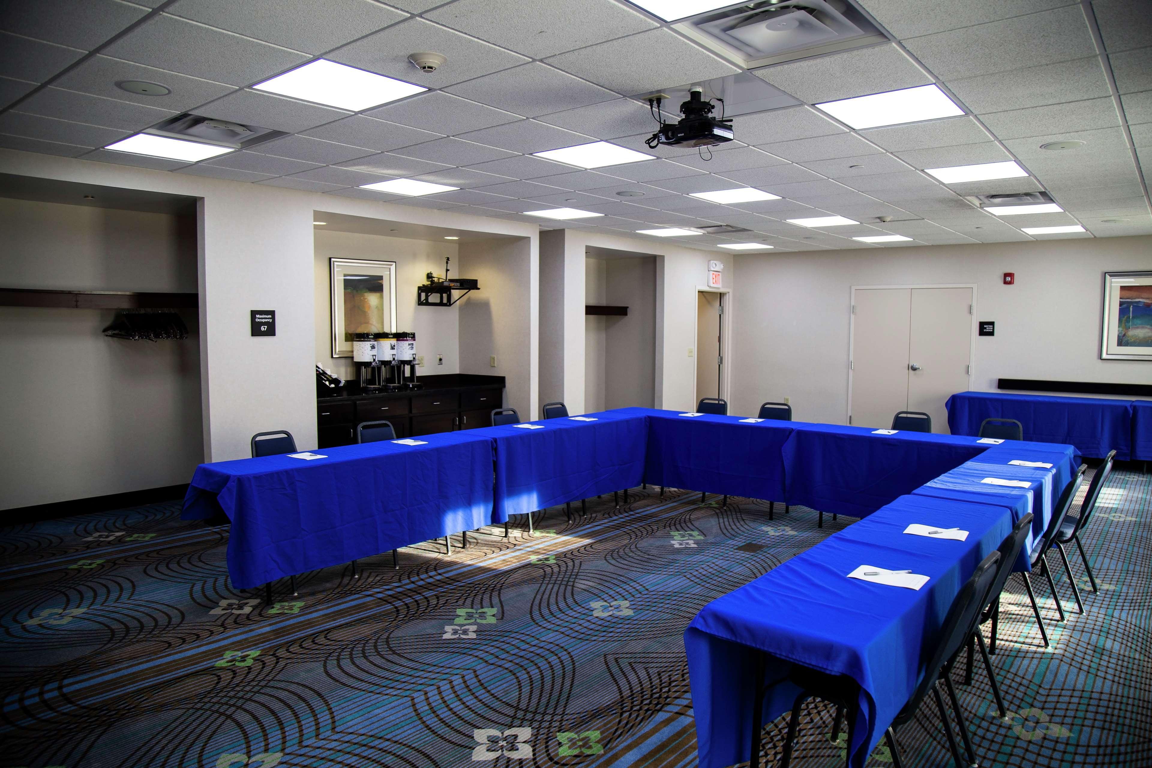 Hampton Inn & Suites Sharon West Middlesex Exteriör bild