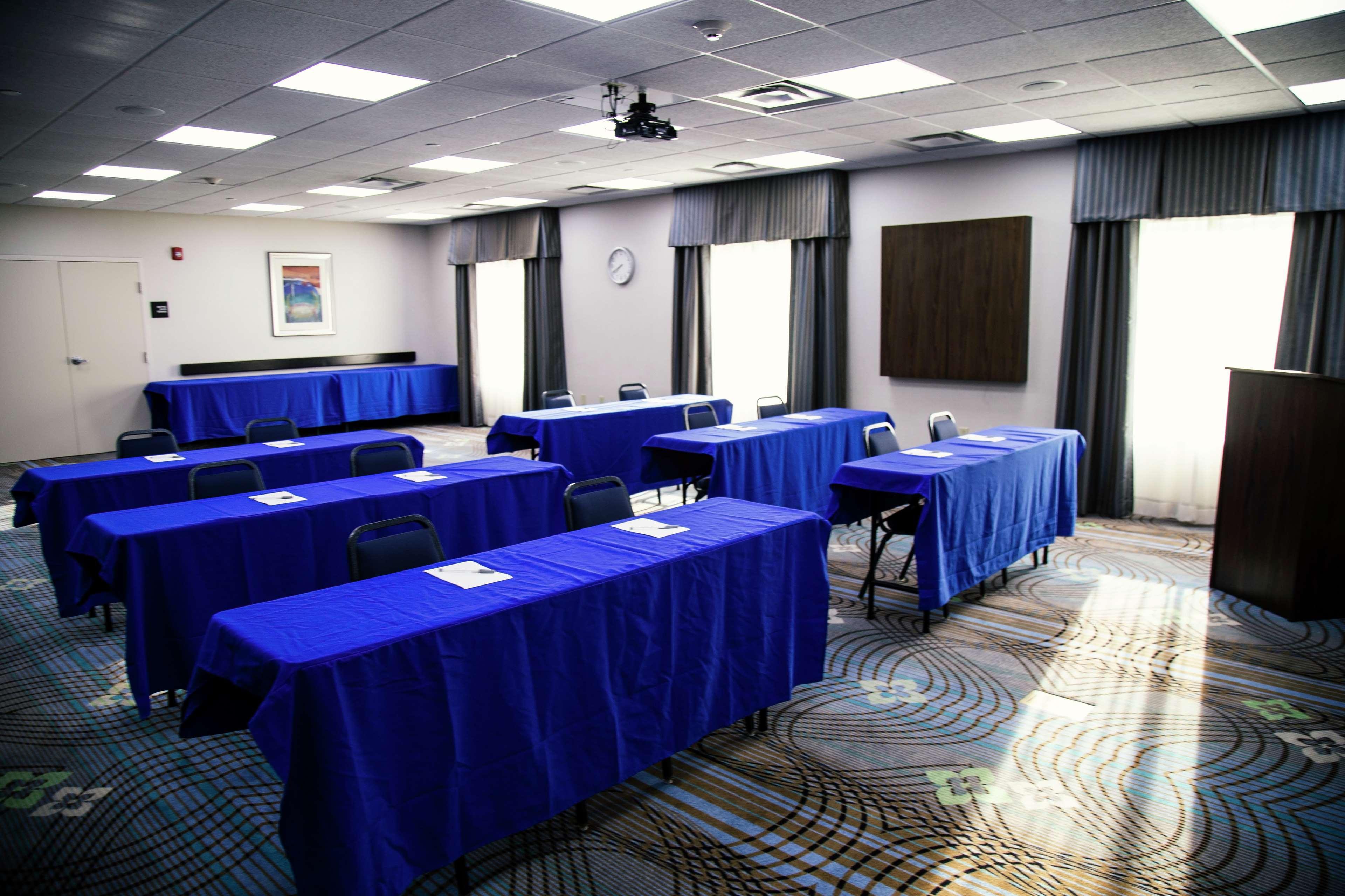 Hampton Inn & Suites Sharon West Middlesex Exteriör bild
