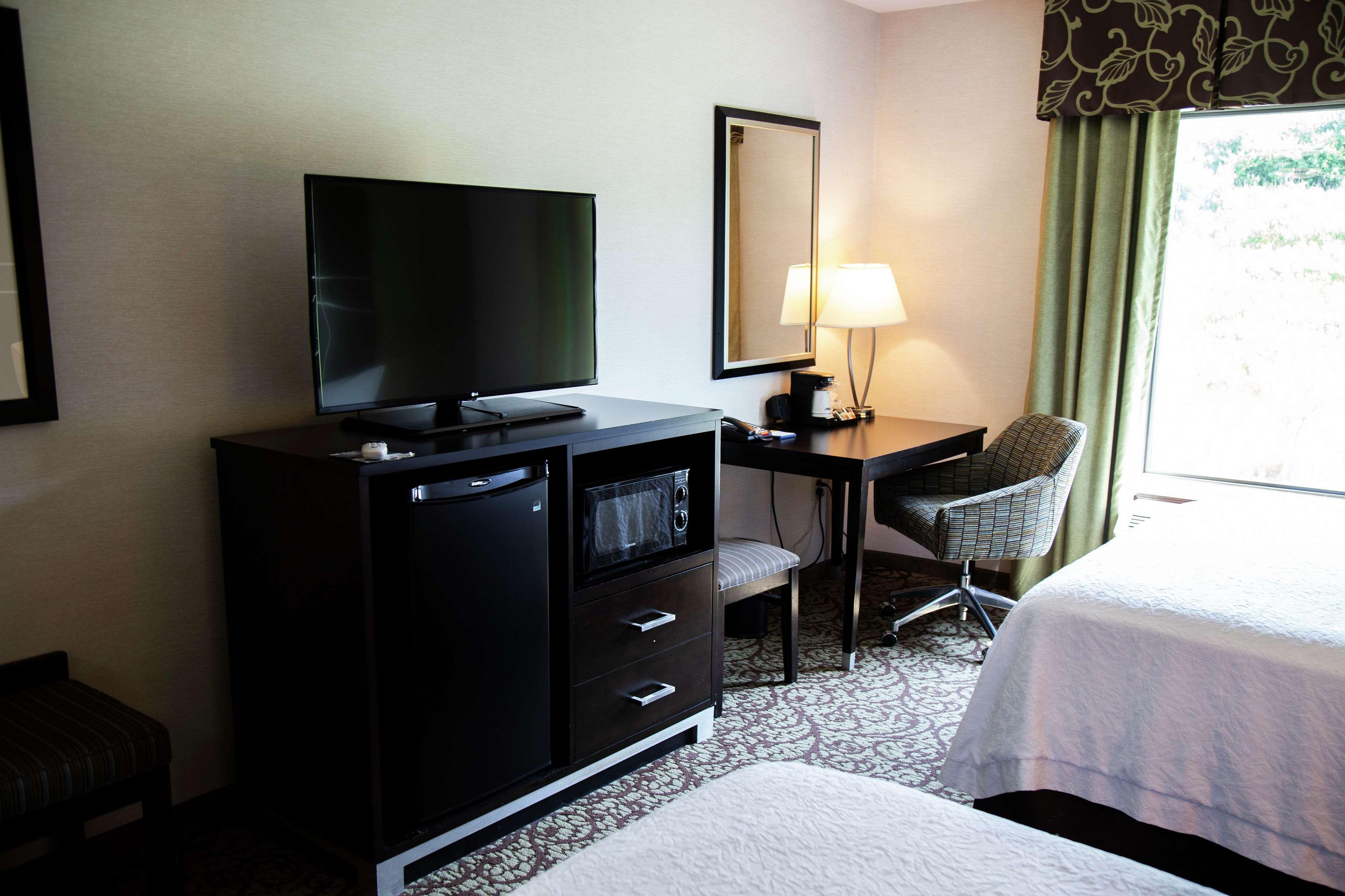 Hampton Inn & Suites Sharon West Middlesex Exteriör bild
